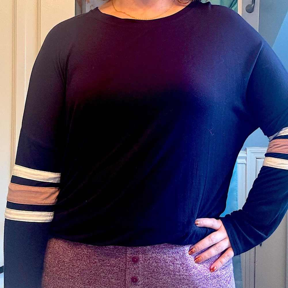 Striped arm LS tee